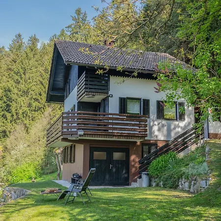 Hiska Gmajna Ferienhaus *