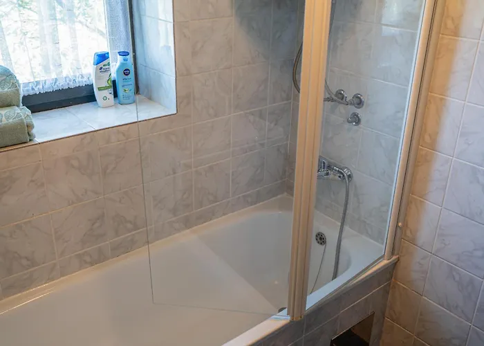 Hiska Gmajna 別荘 *