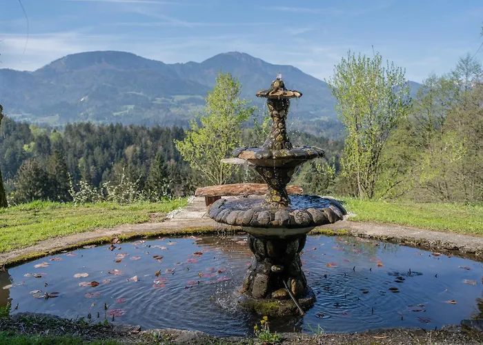 別荘 Hiska Gmajna スロヴェニ・グラデツ